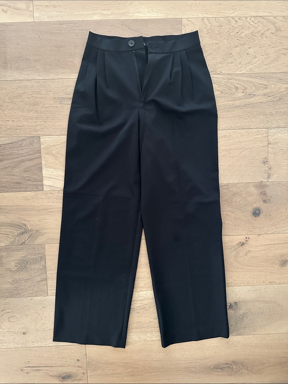Zara Black Pleated Tapered Dress Pants